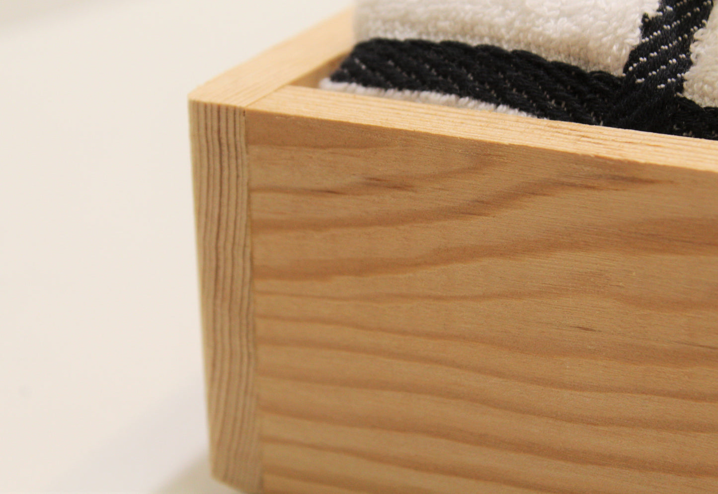 Deluxe Gift Box